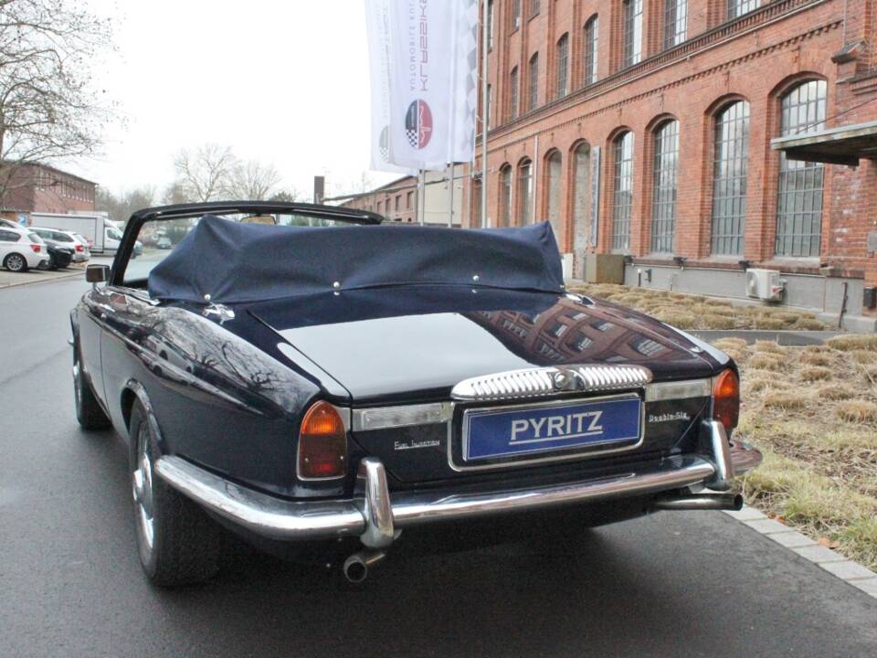 Bild 26/27 von Daimler Double Six Avon-Stevens (1978)