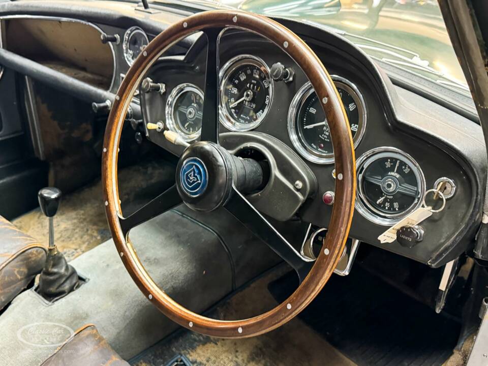 Afbeelding 24/36 van Aston Martin DB 2/4 Mk III (1958)