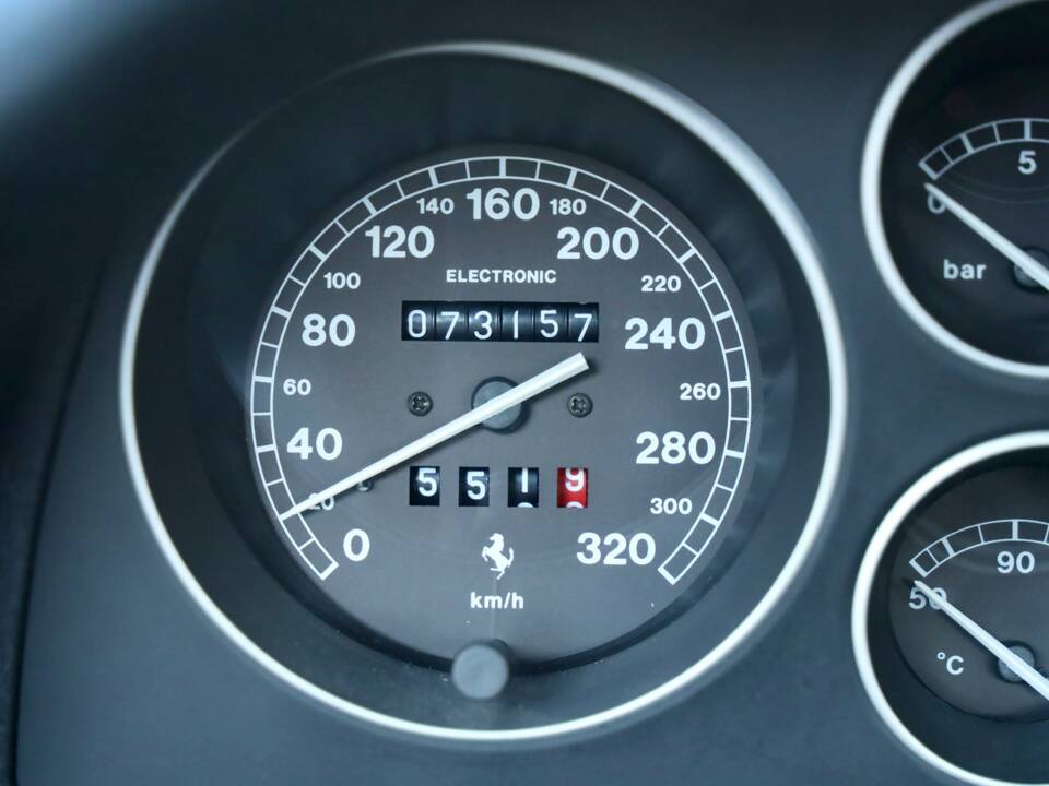 Image 13/50 de Ferrari F 355 Berlinetta (1996)