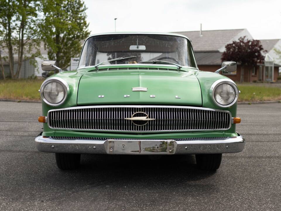 Immagine 19/58 di Opel Kapitän 2,6 (1962)