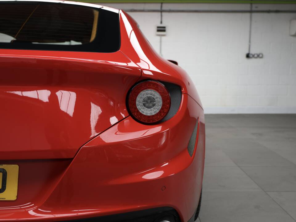 Immagine 18/50 di Ferrari FF (2011)