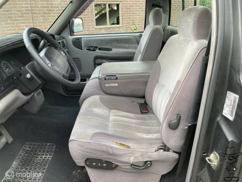 Image 10/47 of Dodge Ram 1500 (1994)