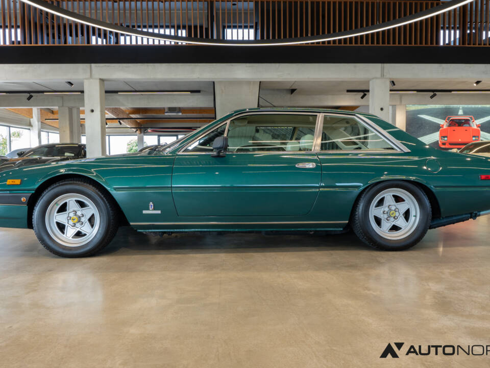 Image 17/49 of Ferrari 400i (1982)