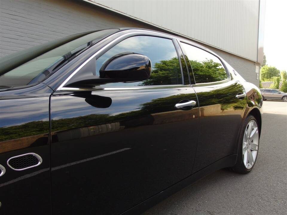 Bild 29/98 von Maserati Quattroporte S 4.7 (2010)