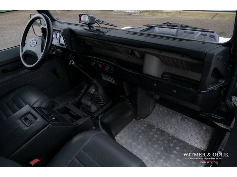 Bild 9/27 von Land Rover Defender 90 (1998)