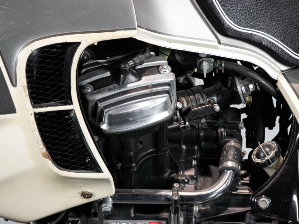 Image 21/50 of Honda CX 500 Turbo (1982)