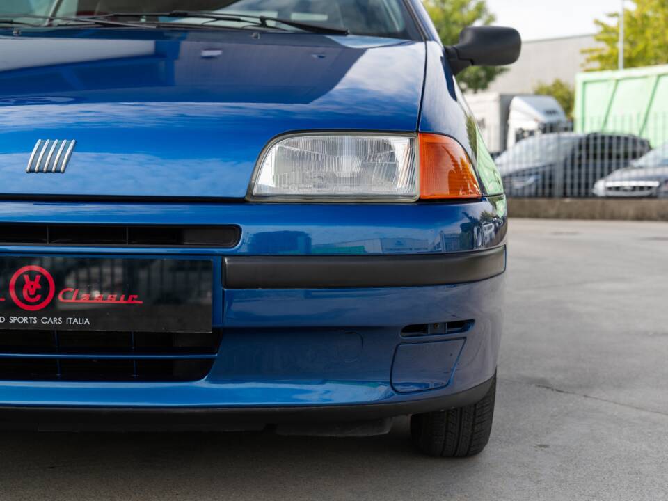 Image 33/99 of FIAT Punto 60 (1994)