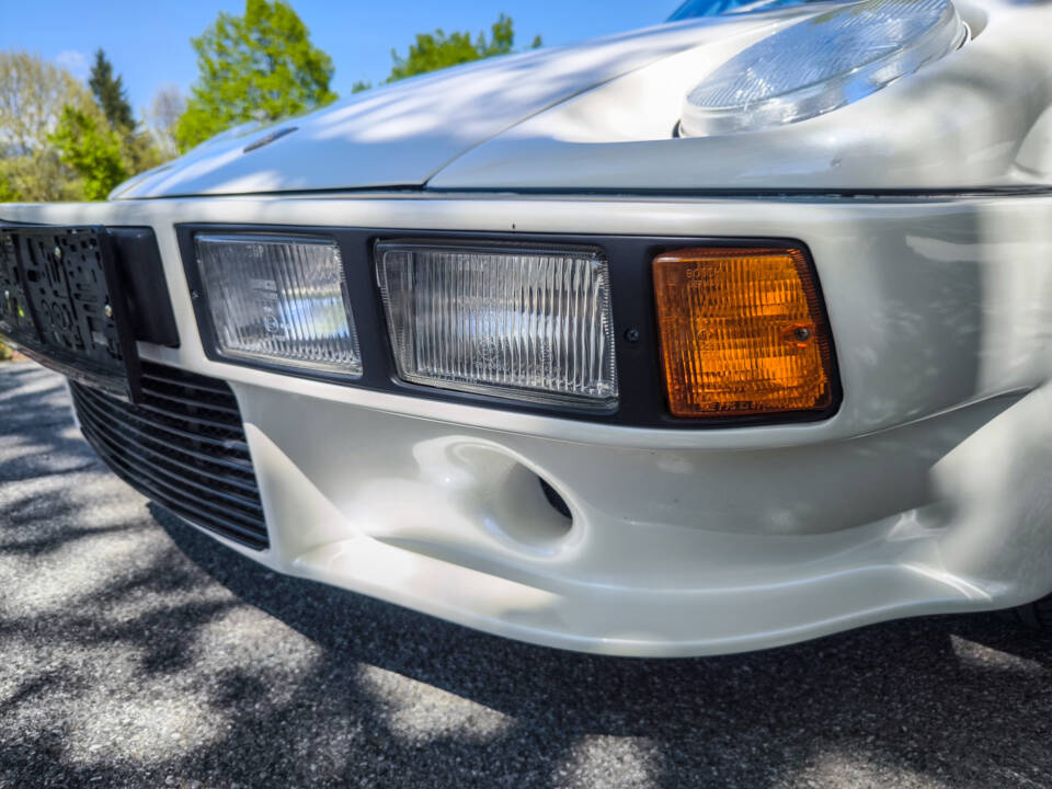 Image 30/36 of Porsche 911 Carrera 3.2 (1985)