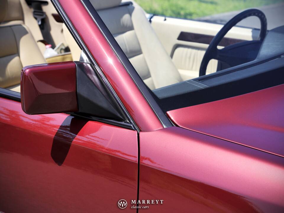 Bild 29/79 von Mercedes-Benz E 220 (1996)