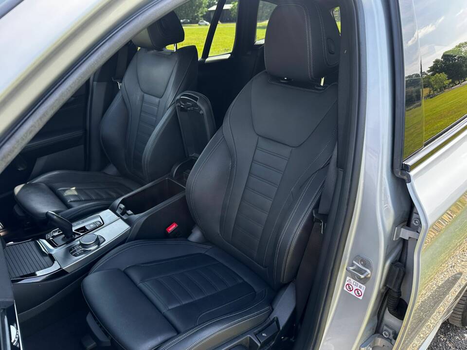 Image 44/64 de BMW X3 M Competition (2019)