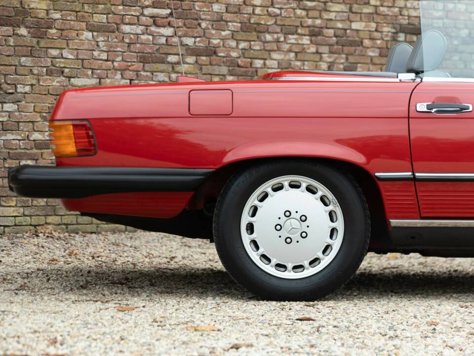 Bild 49/50 von Mercedes-Benz 560 SL (1986)