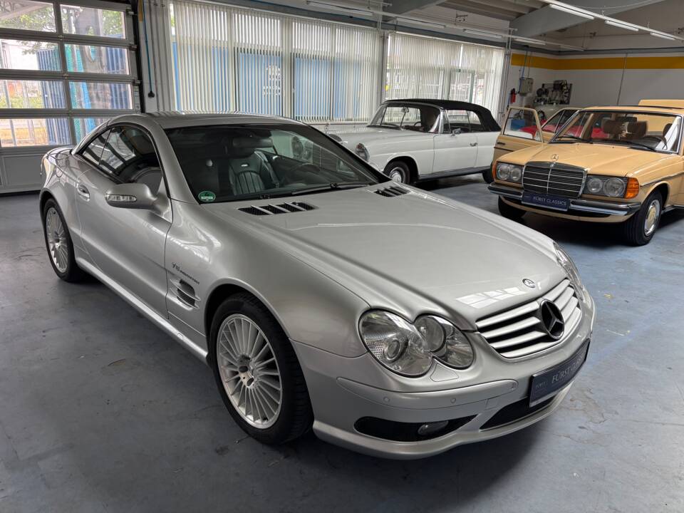 Image 2/29 of Mercedes-Benz SL 55 AMG (2002)