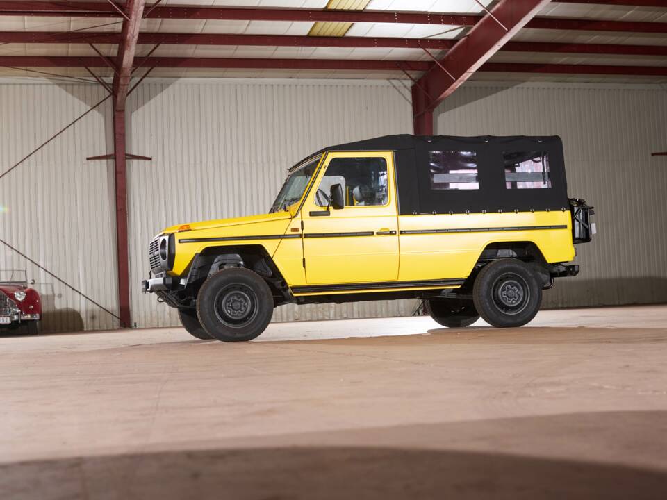 Image 6/43 of Steyr-Puch 230 GE (LWB) (1993)