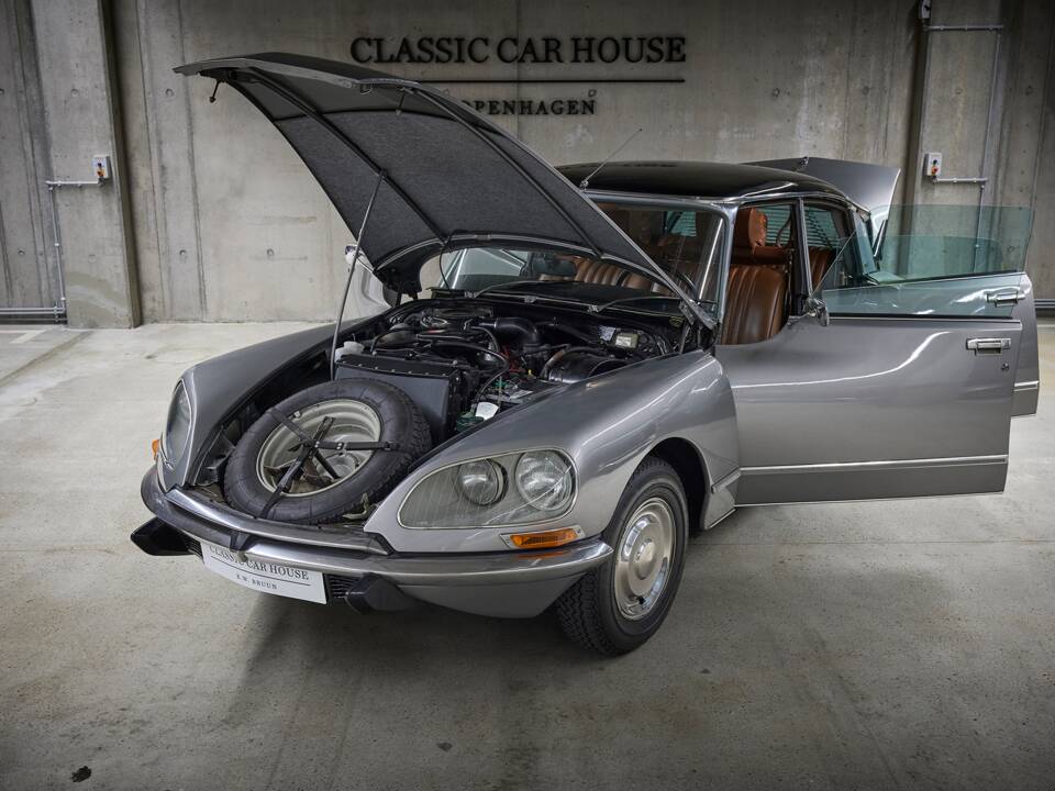 Image 3/92 of Citroën DS 23 Pallas (1975)