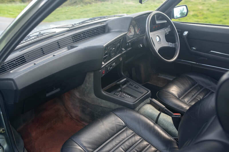 Image 2/50 de BMW 635 CSi (1981)