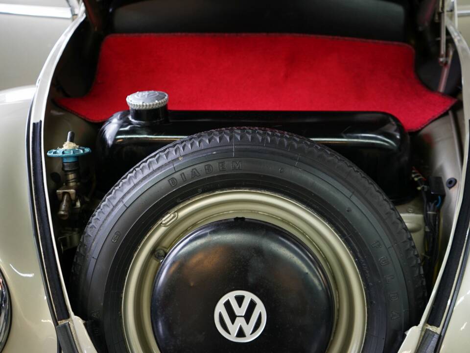 Immagine 27/35 di Volkswagen Kever 1200 Standard &quot;Dickholmer&quot; (1958)