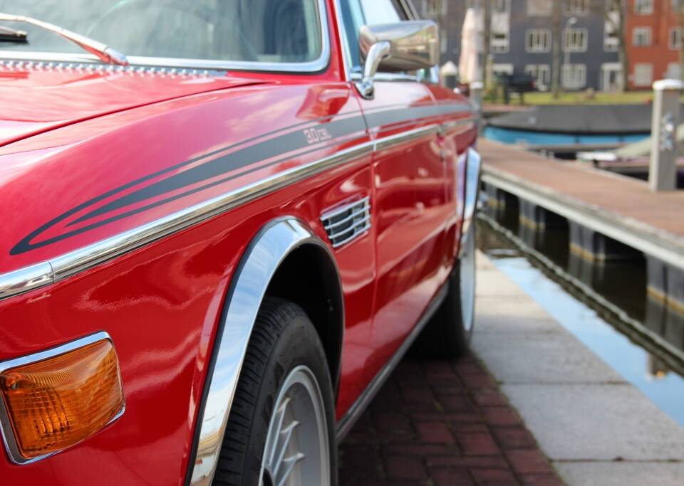 Image 12/56 of BMW 3.0 CSL (1973)