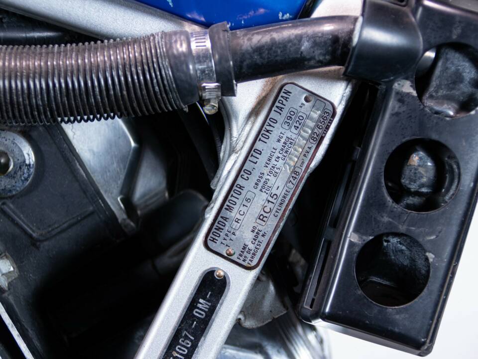 Image 49/50 de Honda VF 750 (1983)