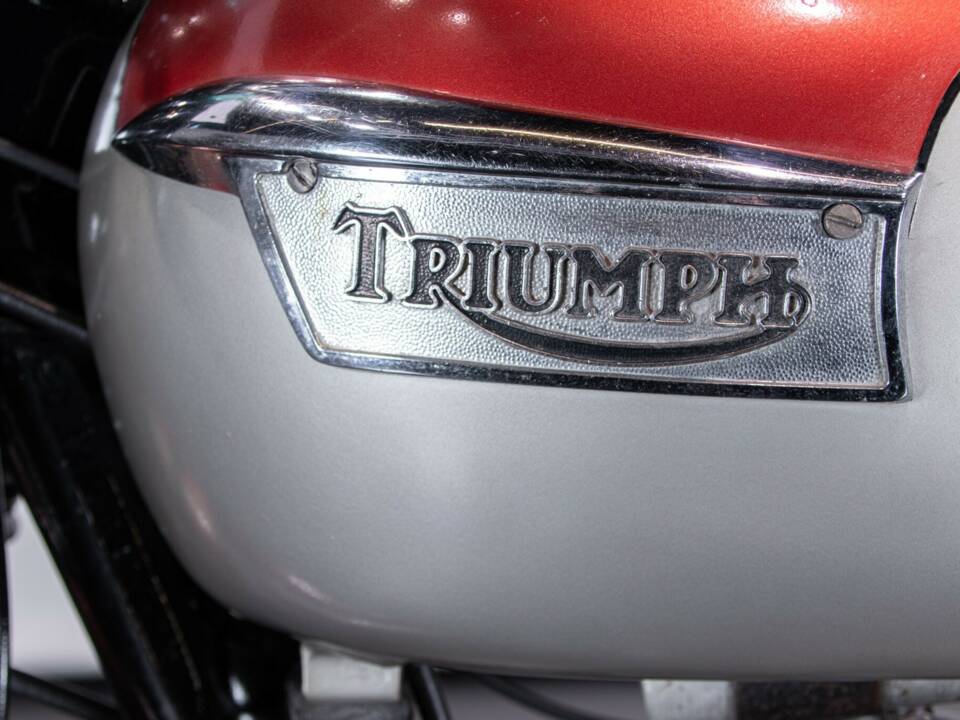 Image 16/50 of Triumph T 100 Daytona (1969)