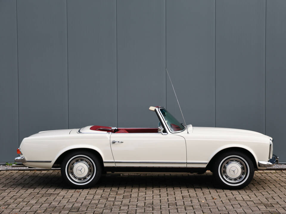 Imagen 2/56 de Mercedes-Benz 280 SL (1969)