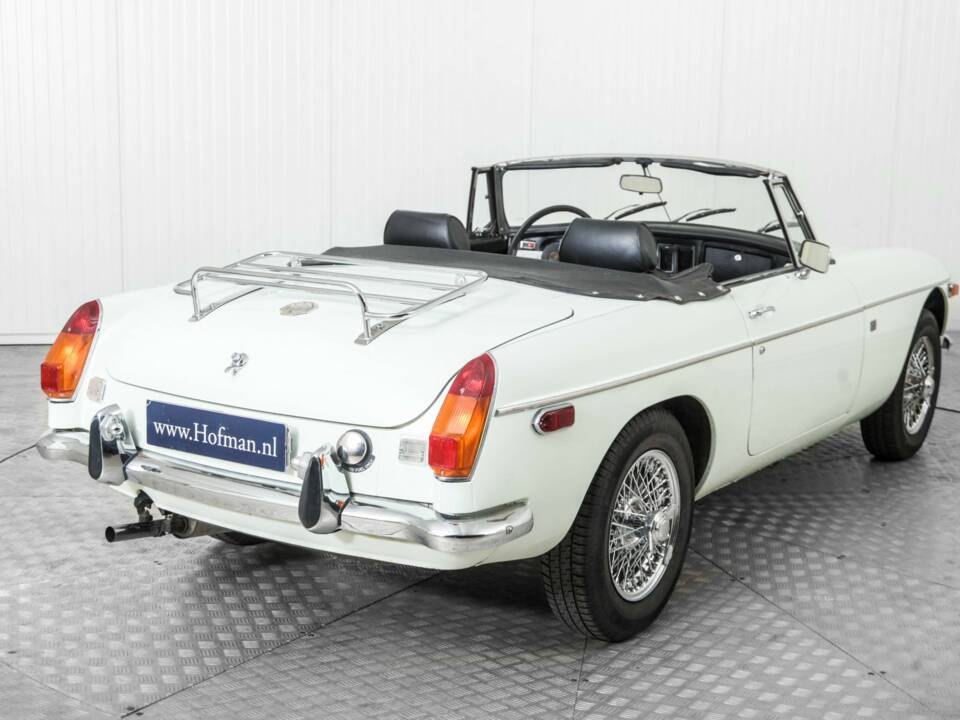 Bild 27/50 von MG MGB (1975)