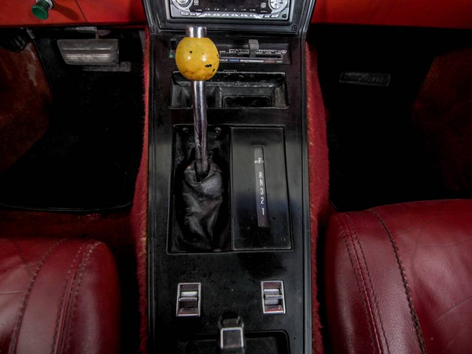 Image 36/50 of Chevrolet Corvette Sting Ray (1980)