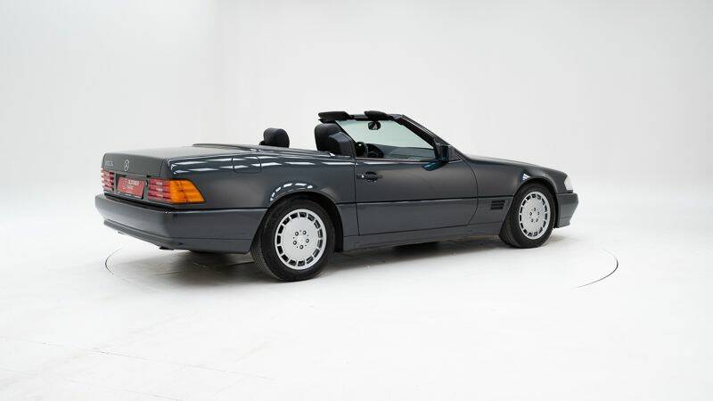 Image 2/15 of Mercedes-Benz 500 SL (1989)