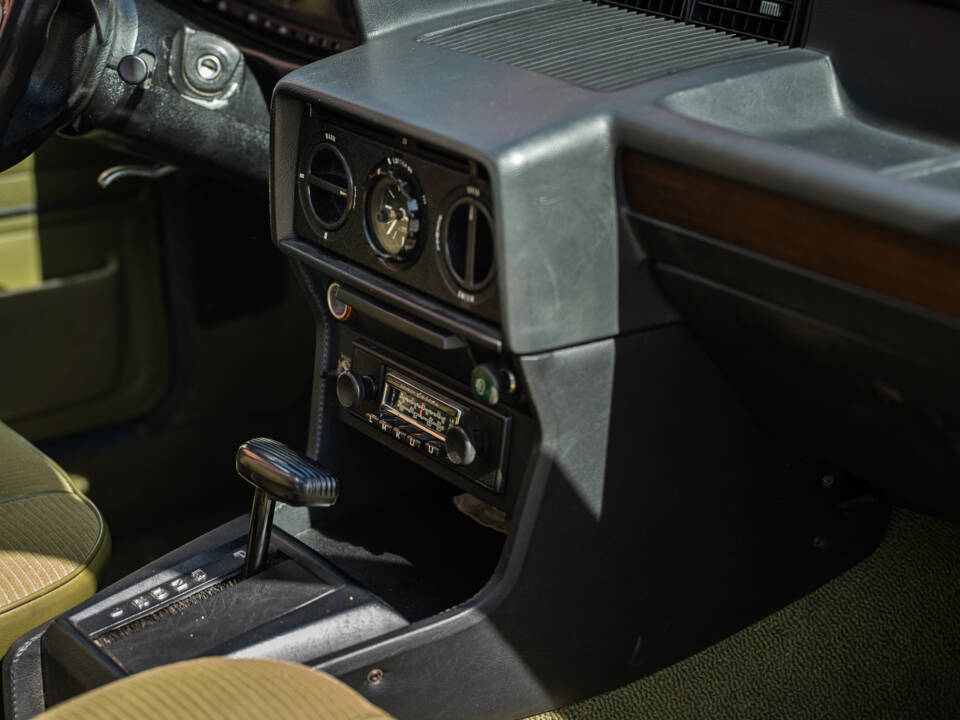 Image 33/46 of BMW 525 (1978)
