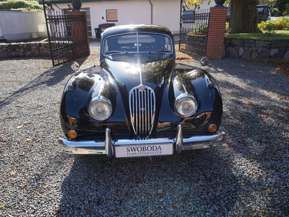 Image 8/26 of Jaguar XK 140 SE FHC (1955)