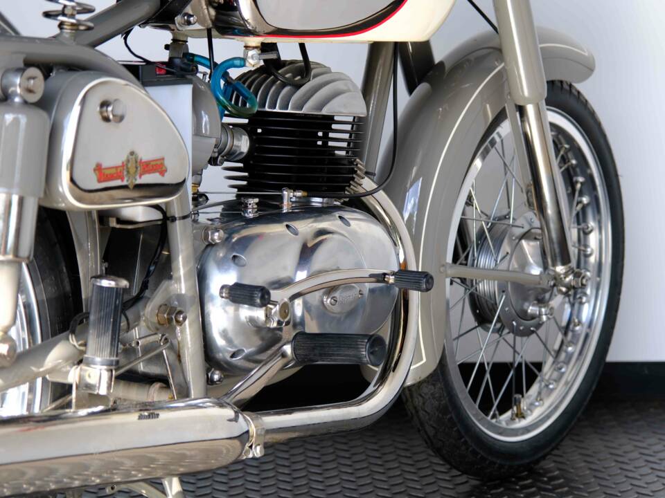 Image 53/54 of Bianchi Mendola (1951)