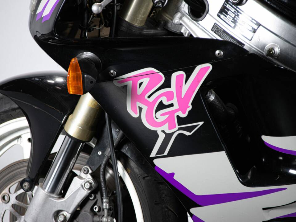 Afbeelding 18/45 van Suzuki RGV 250 Gamma (1992)