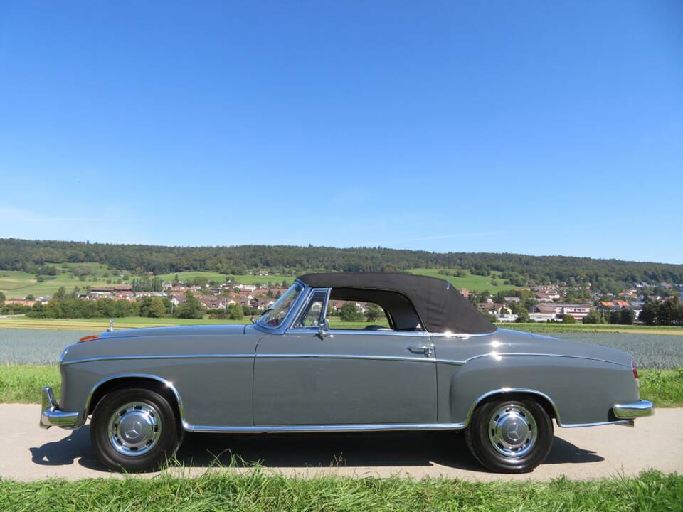 Image 4/25 of Mercedes-Benz 220 S Cabriolet (1957)