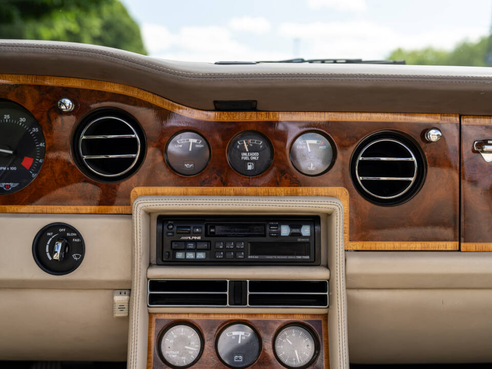 Bild 18/26 von Bentley Continental (1992)