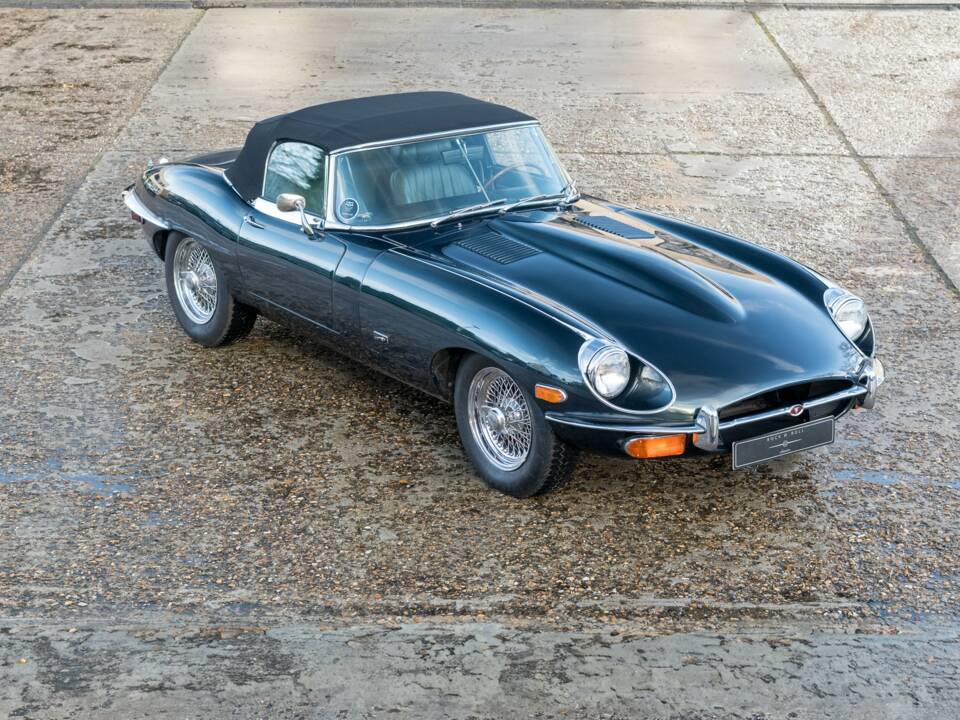 Afbeelding 9/34 van Jaguar E-Type (1971)