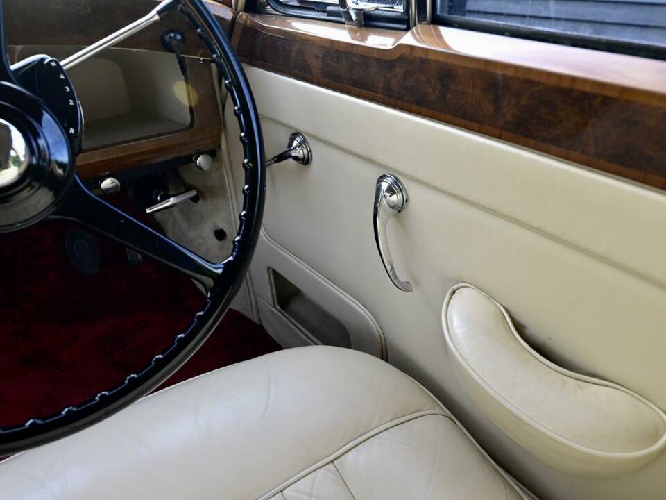 Bild 48/50 von Rolls-Royce Silver Cloud I (1956)
