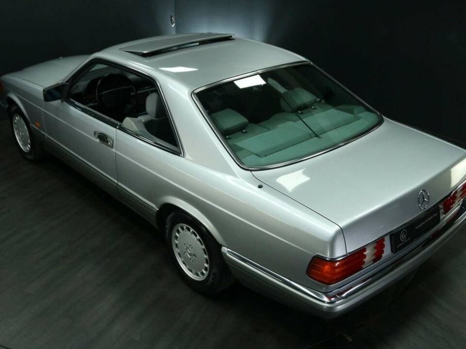 Afbeelding 45/50 van Mercedes-Benz 560 SEC (1991)