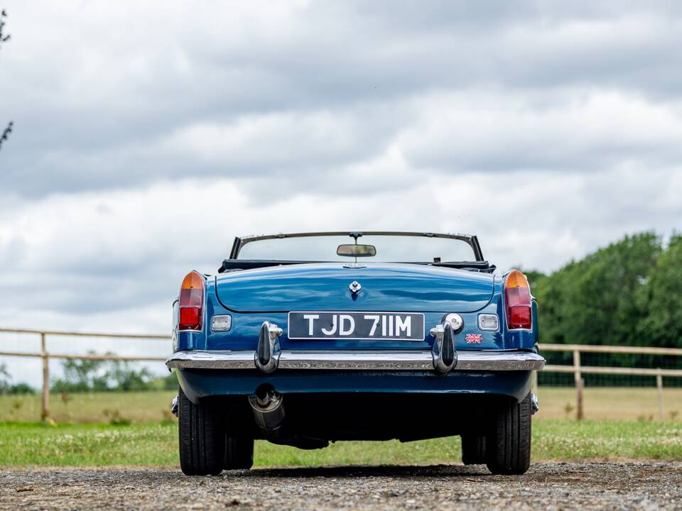 Imagen 9/50 de MG MGB (1973)