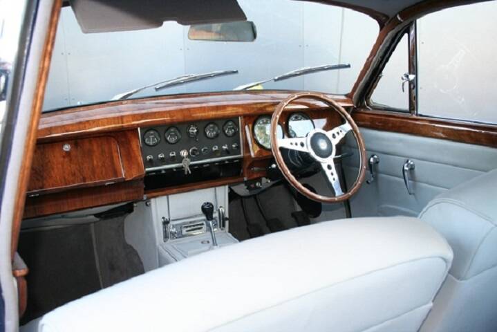 Image 3/14 de Jaguar Mk II 3.4 (1960)