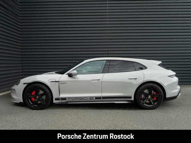 Bild 12/37 von Porsche Taycan 4S Sport Turismo (1900)