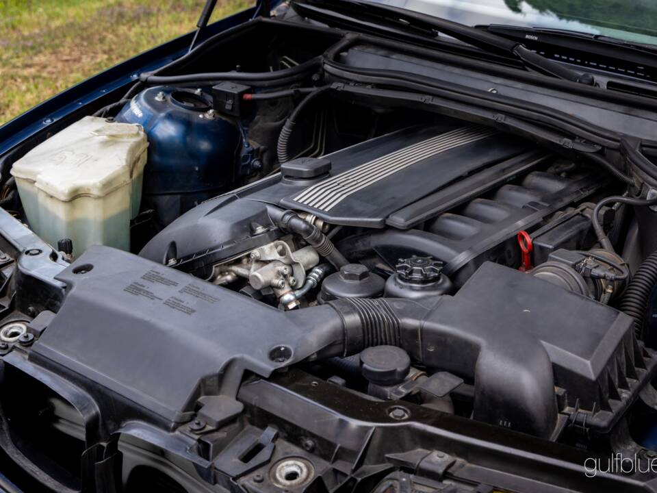 Image 39/56 of BMW 323Ci (2000)