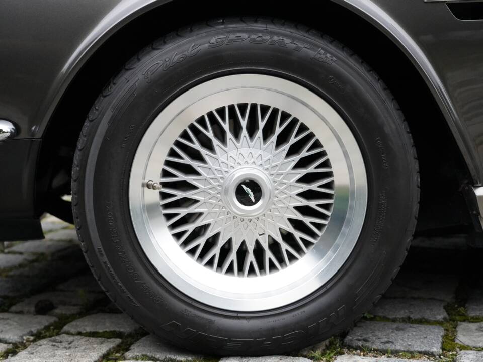 Bild 8/16 von Aston Martin V8 Vantage Volante (1980)