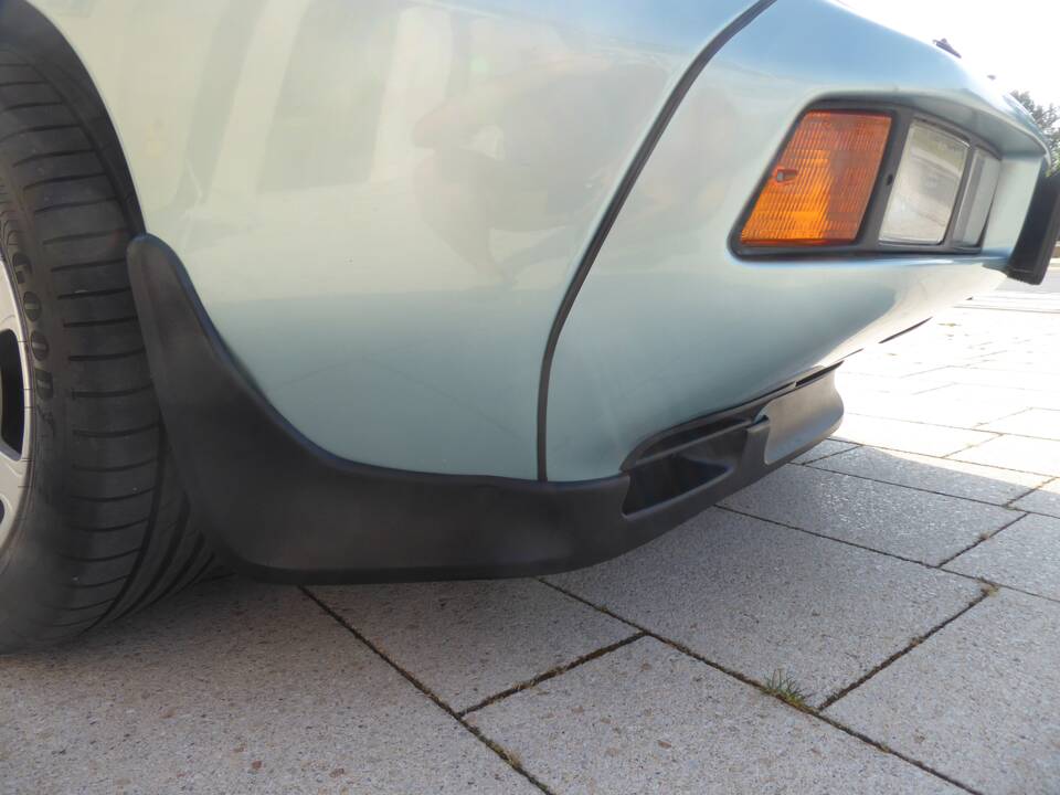 Afbeelding 16/67 van Porsche 928 S (1985)