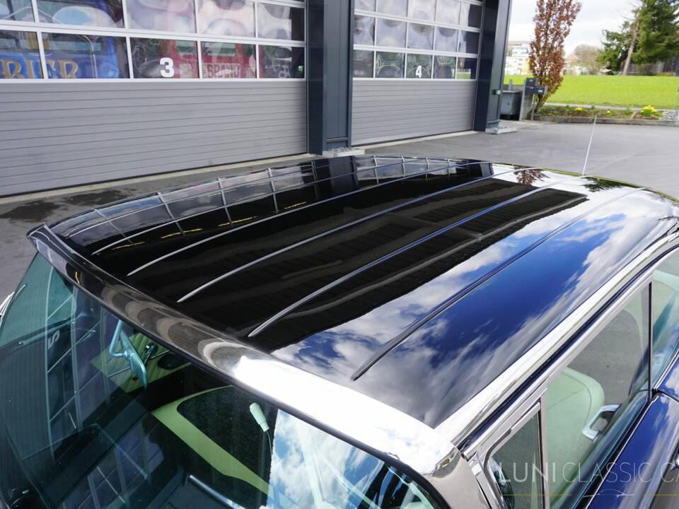 Image 20/77 of Ford Fairlane 500 Club Victoria (1958)