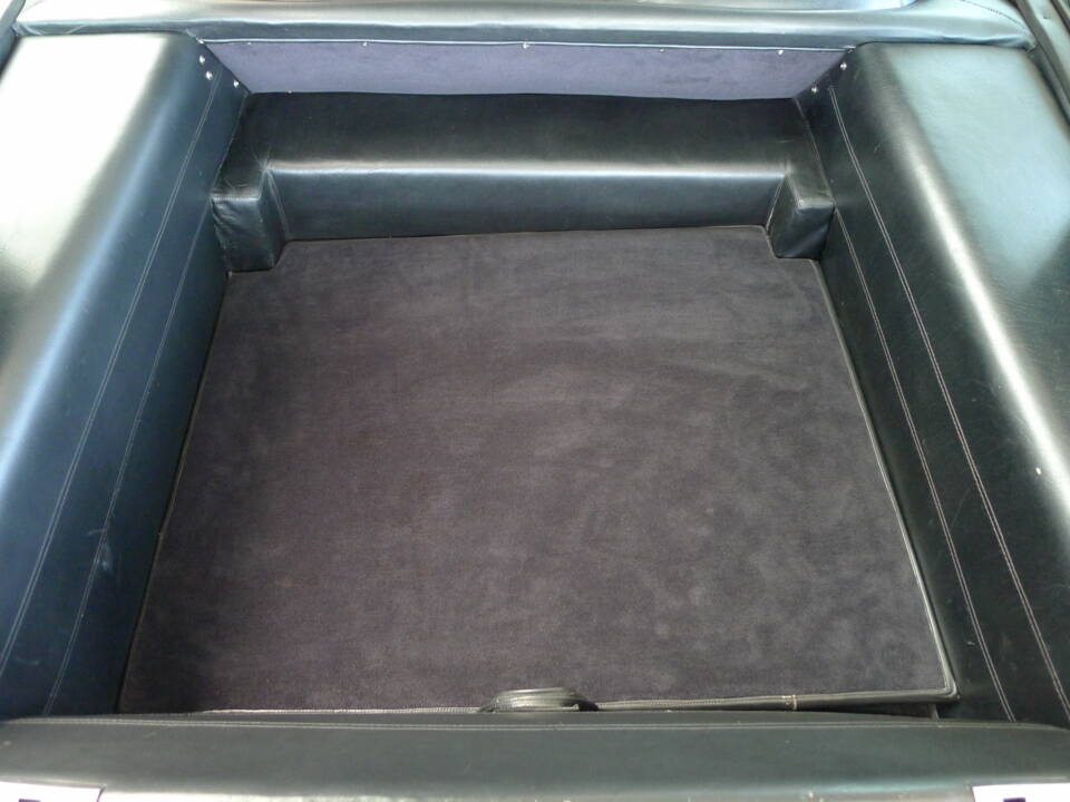 Image 18/38 of Maserati Indy 4700 (1970)