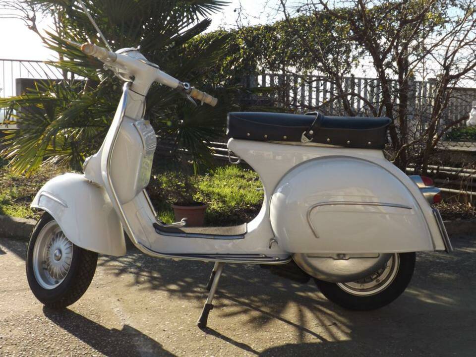 Immagine 5/40 di Piaggio Vespa 160 GS (1964)