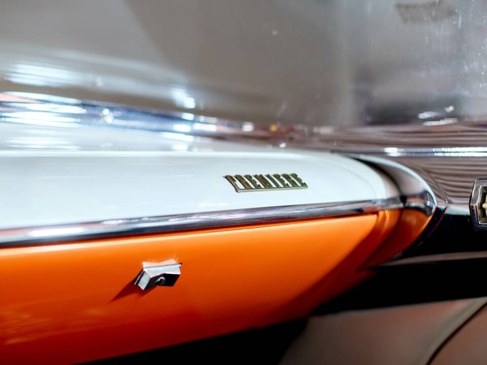Image 9/34 of Lincoln Premiere Hardtop Coupé (1956)