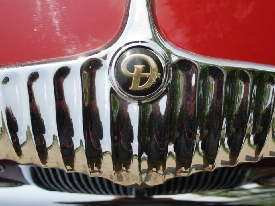 Image 18/22 of Daimler Sovereign 4.2 (1969)