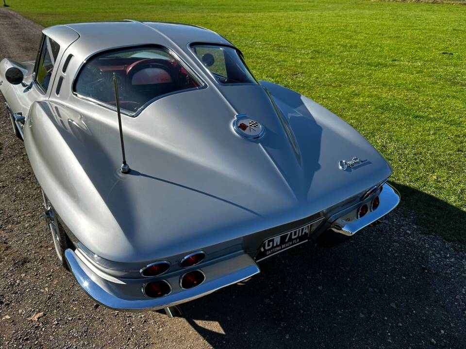 Bild 31/62 von Chevrolet Corvette Sting Ray (1963)