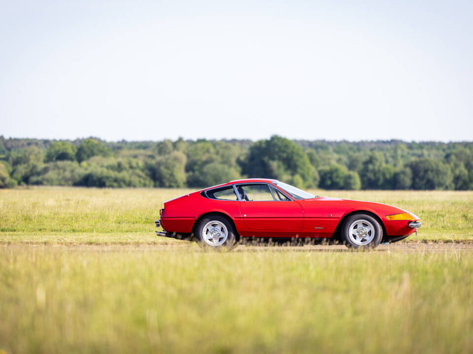 Immagine 10/50 di Ferrari 365 GTB&#x2F;4 Daytona (1973)