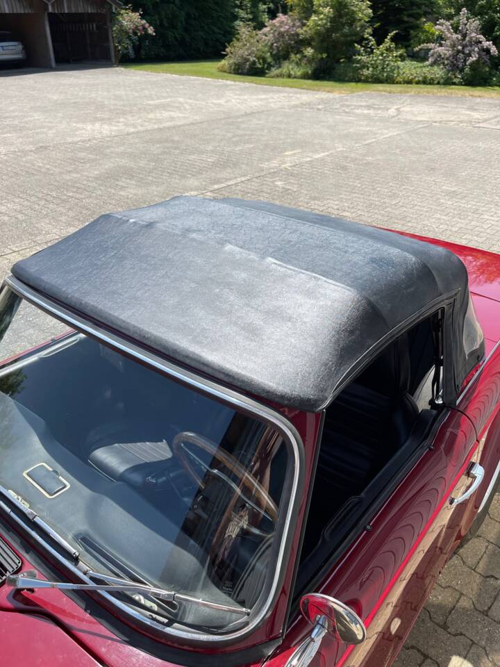 Imagen 10/18 de Triumph TR 6 (1969)